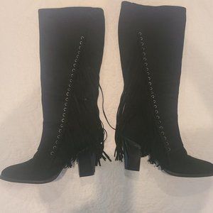 Elegant Black Heeled Boots with Fringe